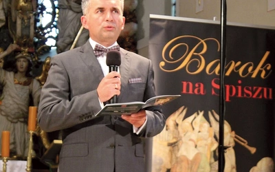 Dzięki prowadzonemu przez R. Monitę Festiwalowi „Barok na Spiszu” nie tylko rozbrzmiewa muzyka dawna, lecz także odbywają się wykłady.