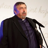 Szukanie Miłosiernych Samarytan, którzy realizują testament papieża Polaka, budując cywilizację miłości, było jego pasją.