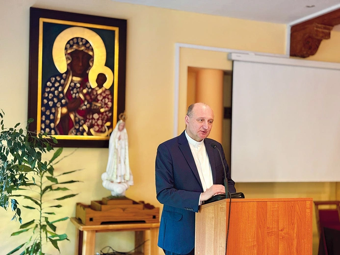 Ksiądz profesor  M. Rosik  jest cenionym biblistą i rekolekcjonistą. 