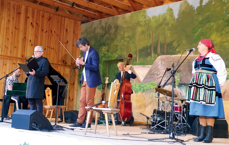 Na scenie wystąpił Marcin Pospieszalski z zespołem i gośćmi specjalnymi.  