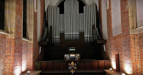 Koncert na rzecz organów w katedrze wrocławskiej "Niech zabrzmią głosy kochających serc"