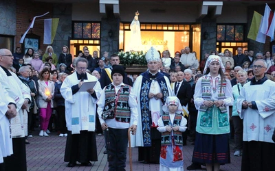 Mszy św. i procesji przewodniczył bp Marek Solarczyk.