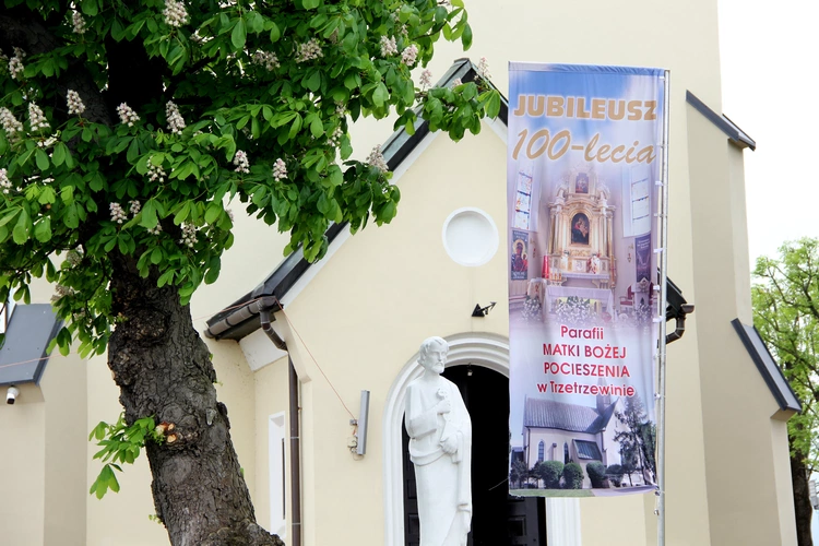 Na górze Tabor w Trzetrzewinie