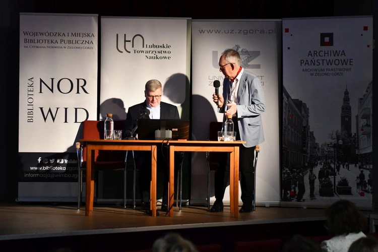 Konferencja "Archiwum – miejsce pamięci, pamięć miejsca"