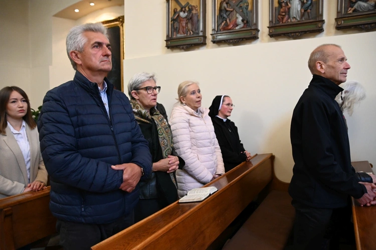 Eucharystia w 30-lecie Katolickiego Ośrodka Adopcyjnego i Opiekuńczego