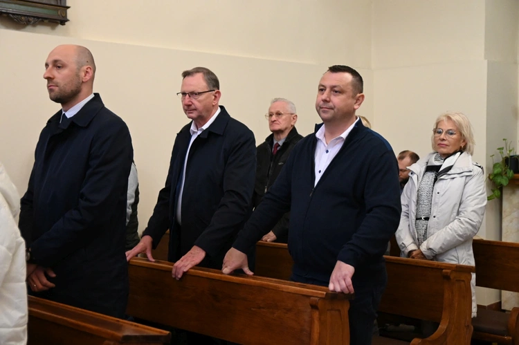 Eucharystia w 30-lecie Katolickiego Ośrodka Adopcyjnego i Opiekuńczego