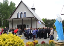 Matka Boża od mieszkańców, św. Józef od proboszcza
