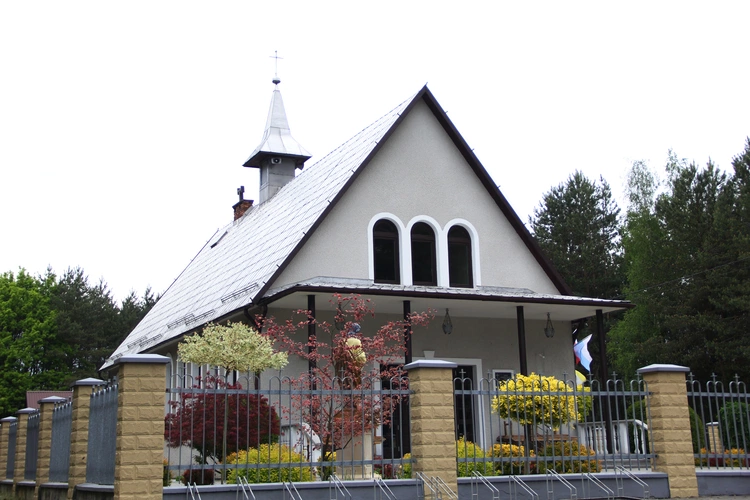Podlesie Machowskie. Poświęcenie figur Matki Bożej i św. Józefa