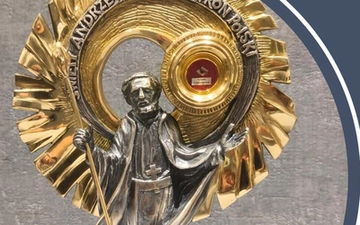 Przez całą noc na głos odmawiany będzie Różaniec