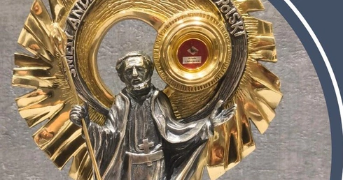 Przez całą noc na głos odmawiany będzie Różaniec