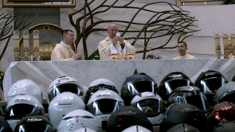 "Boża iskra" na dwóch kołach w kinie Helios