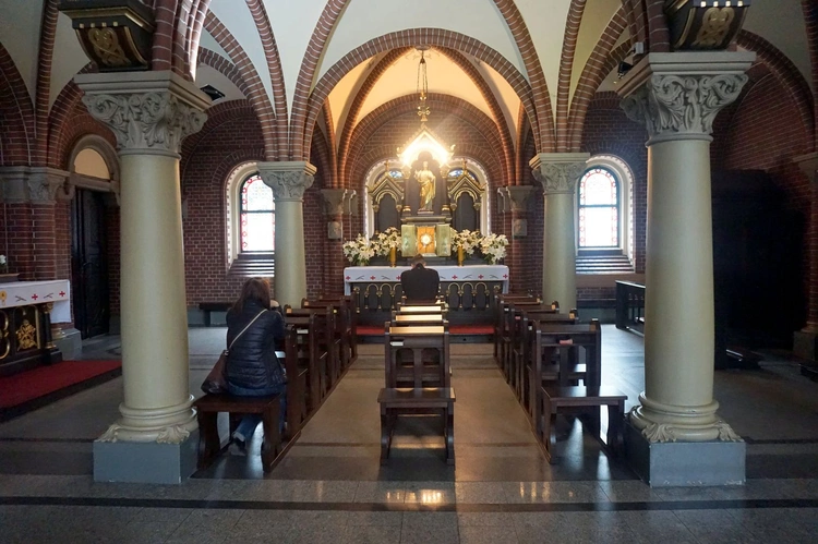 Kościół św. Anny w Zabrzu z wieczystą adoracją