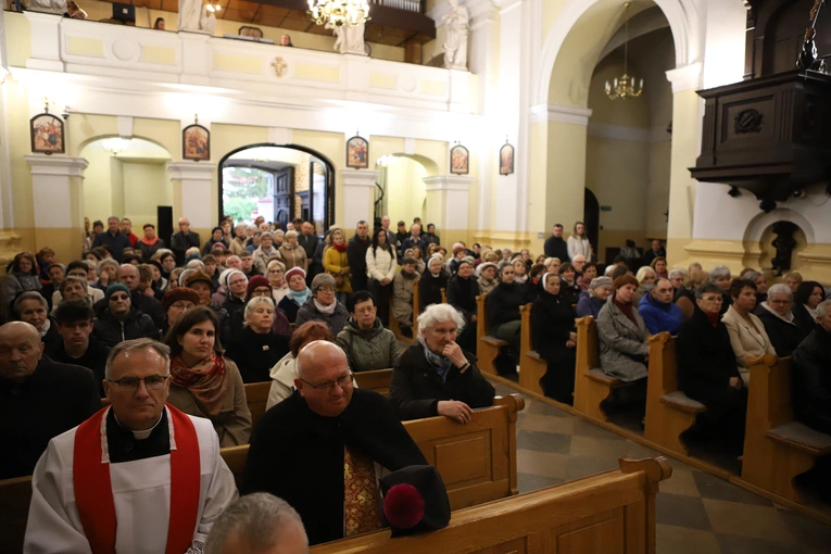 Peregrynacja relikwii św. Wiktorii w Nowym Mieście nad Pilicą