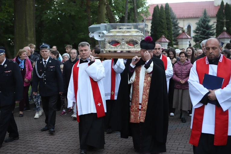 Peregrynacja relikwii św. Wiktorii w Nowym Mieście nad Pilicą