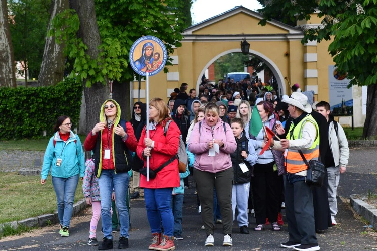 Ruszyła piesza pielgrzymka powołniowa do Rokitna