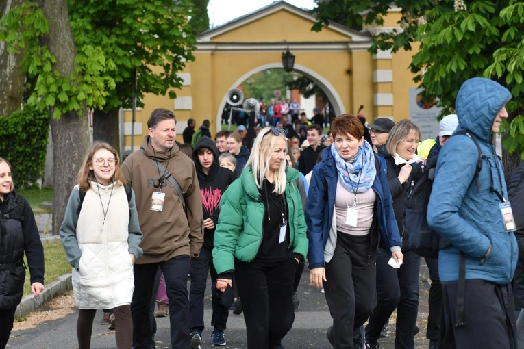 Ruszyła piesza pielgrzymka powołniowa do Rokitna
