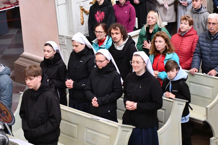 Ruszyła piesza pielgrzymka powołniowa do Rokitna