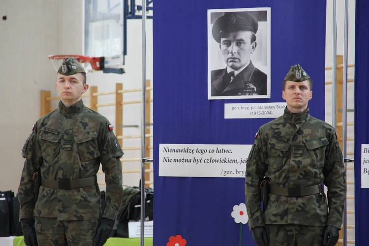 Nowy Sącz. Gala laureatów konkursu "Przywrócić głos niezłomnym..."