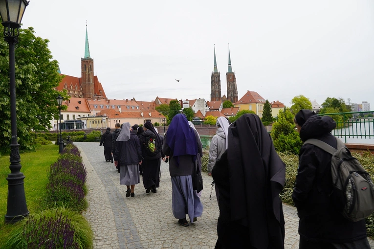 Siostrzana pielgrzymka jubileuszowym szlakiem pojednania