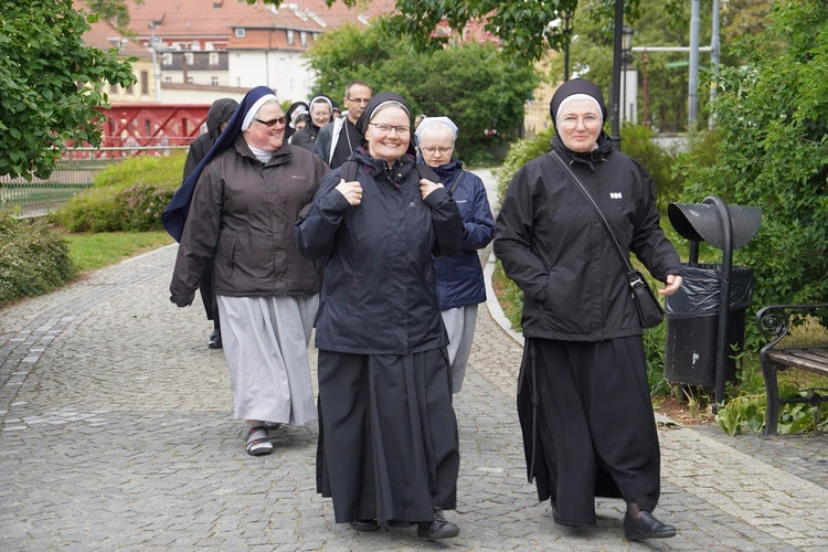 Siostrzana pielgrzymka jubileuszowym szlakiem pojednania