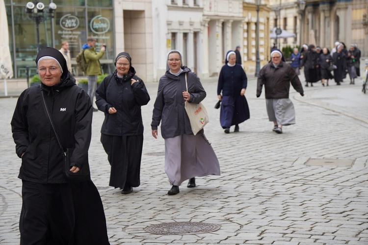Siostrzana pielgrzymka jubileuszowym szlakiem pojednania