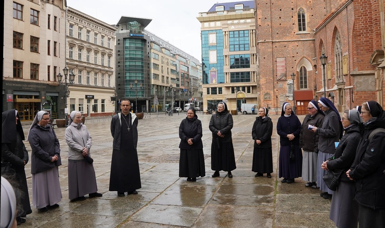 Siostrzana pielgrzymka jubileuszowym szlakiem pojednania