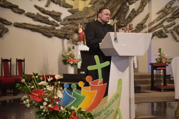 Parafialny kongres róż Żywego Rożańca w Mielcu