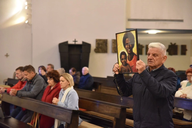 Parafialny kongres róż Żywego Rożańca w Mielcu