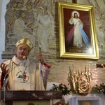 Nowe witraże w Jurkowie k. Czchowa