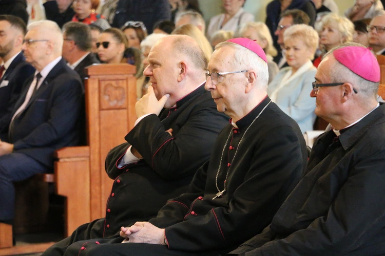 Ciechanów. Ustanowienie sanktuarium św. Jana Pawła II - cz. I