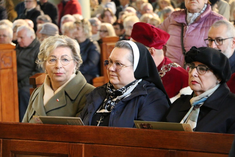 Ciechanów. Ustanowienie sanktuarium św. Jana Pawła II - cz. I