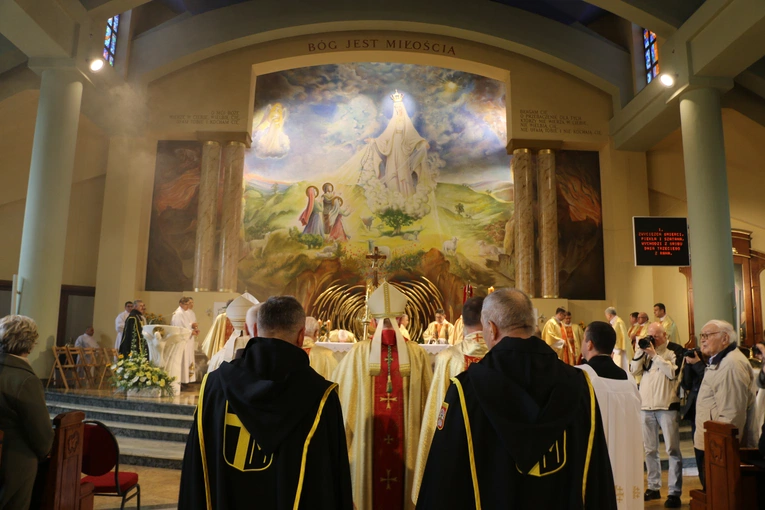 Ciechanów. Ustanowienie sanktuarium św. Jana Pawła II - cz. I