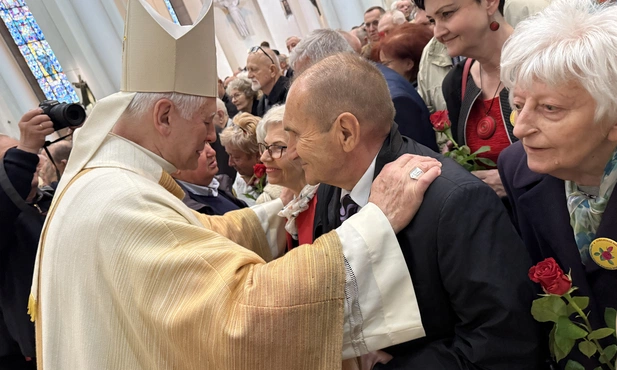 Bp Szkudło do małżonków: Wierność jest aktem odwagi w epoce tymczasowości