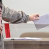 Są niewielkie różnice w wynikach sondaży exit poll dla różnych stacji telewizyjnych