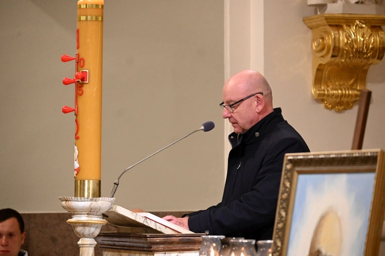 Pielgrzymka modlących się za kapłanów