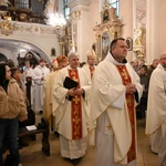 Pielgrzymka modlących się za kapłanów