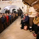 Pielgrzymka modlących się za kapłanów