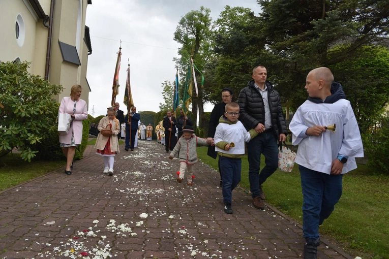 100-lecie parafii w Trzetrzewinie