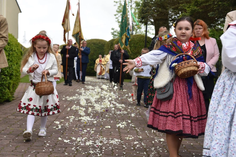 100-lecie parafii w Trzetrzewinie