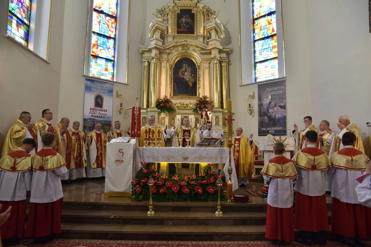 100-lecie parafii w Trzetrzewinie