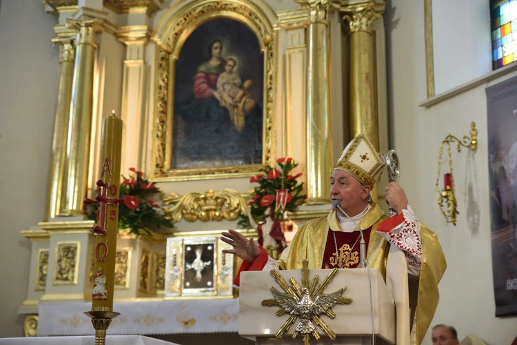 100-lecie parafii w Trzetrzewinie