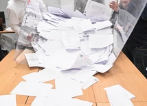 Trwa liczenie głosów. Znane są wyniki z 90 proc obwodów