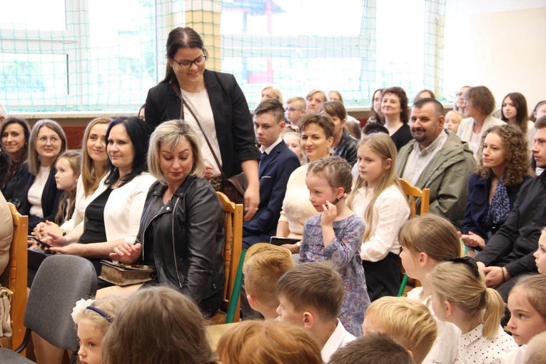 Zabawa. Wręczenie nagród w konkursie "Jan Paweł II - pielgrzym nadziei"