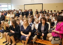 Zabawa. Wręczenie nagród w konkursie "Jan Paweł II - pielgrzym nadziei"