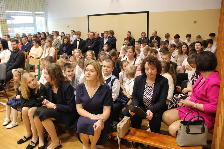 Zabawa. Wręczenie nagród w konkursie "Jan Paweł II - pielgrzym nadziei"