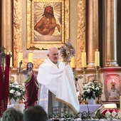 Mszę Świętą poprzedziła adoracja Najświętszego Sakramentu.