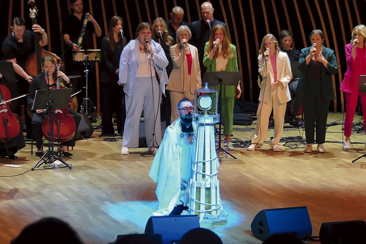  Najświętszy Sakrament w sali koncertowej. 