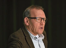 Prof. Bogdan Musiał – polski i niemiecki historyk specjalizujący się w badaniu dziejów Niemiec, Polski i Rosji w XX wieku, zwłaszcza w okresie II wojny światowej i w latach międzywojennych.