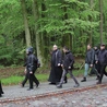 Pielgrzymi pokonali pieszo blisko 45 kilometrów przez dwa dni.