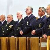 Ołtarz powstał z inicjatywy członków Kętrzyńskiego Klubu Żeglarskiego  „Kaper”. 